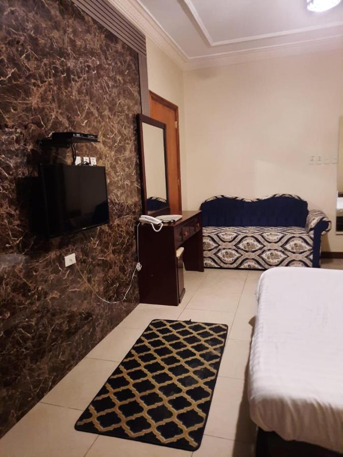 شقق العنوان للوحدات المخدومة Alanwaan Apartments For Serviced Units Dammam Exteriör bild