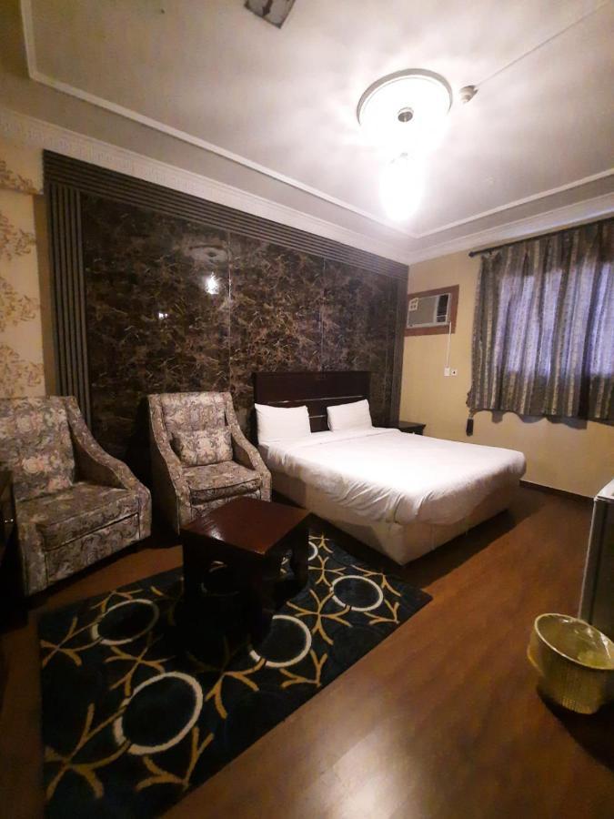 شقق العنوان للوحدات المخدومة Alanwaan Apartments For Serviced Units Dammam Exteriör bild